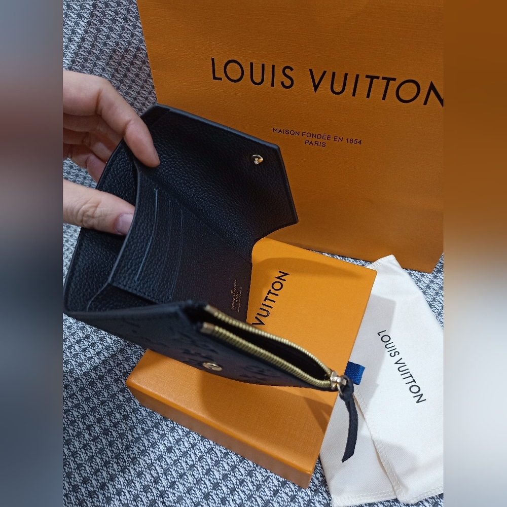 Louis Vuitton Black Wallet with Gold Button - Picture 7 of 7